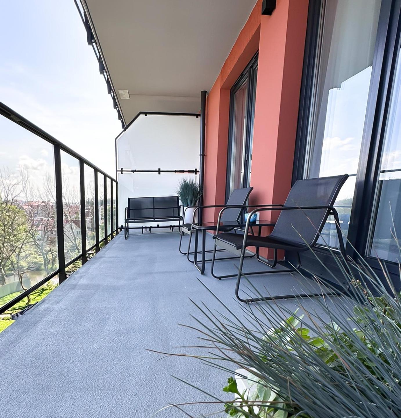 Coastal Comfort Apartment *